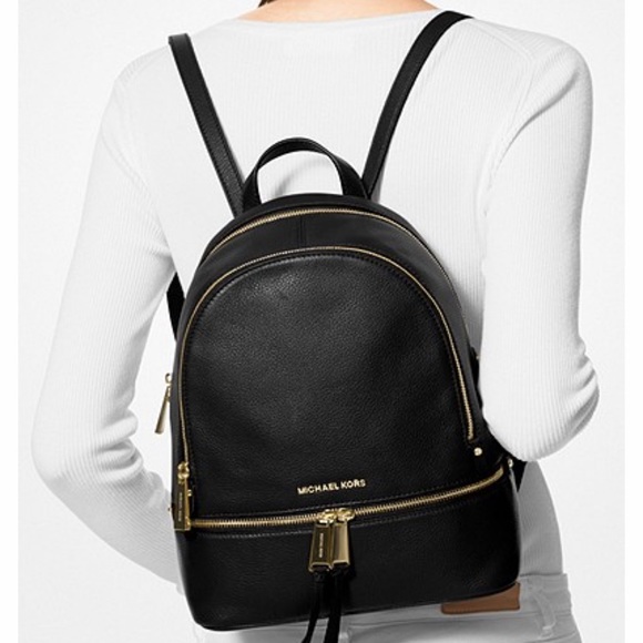 MICHAEL MICHAEL KORS
Rhea Medium Leather Backpack NWOT 100% authentic - Picture 4 of 16